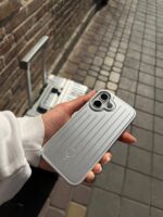 قاب گوشی ریمووا RIMOWA مناسب گوشی آیفون ۱۷ پرومکس - نقره ای - Image 3
